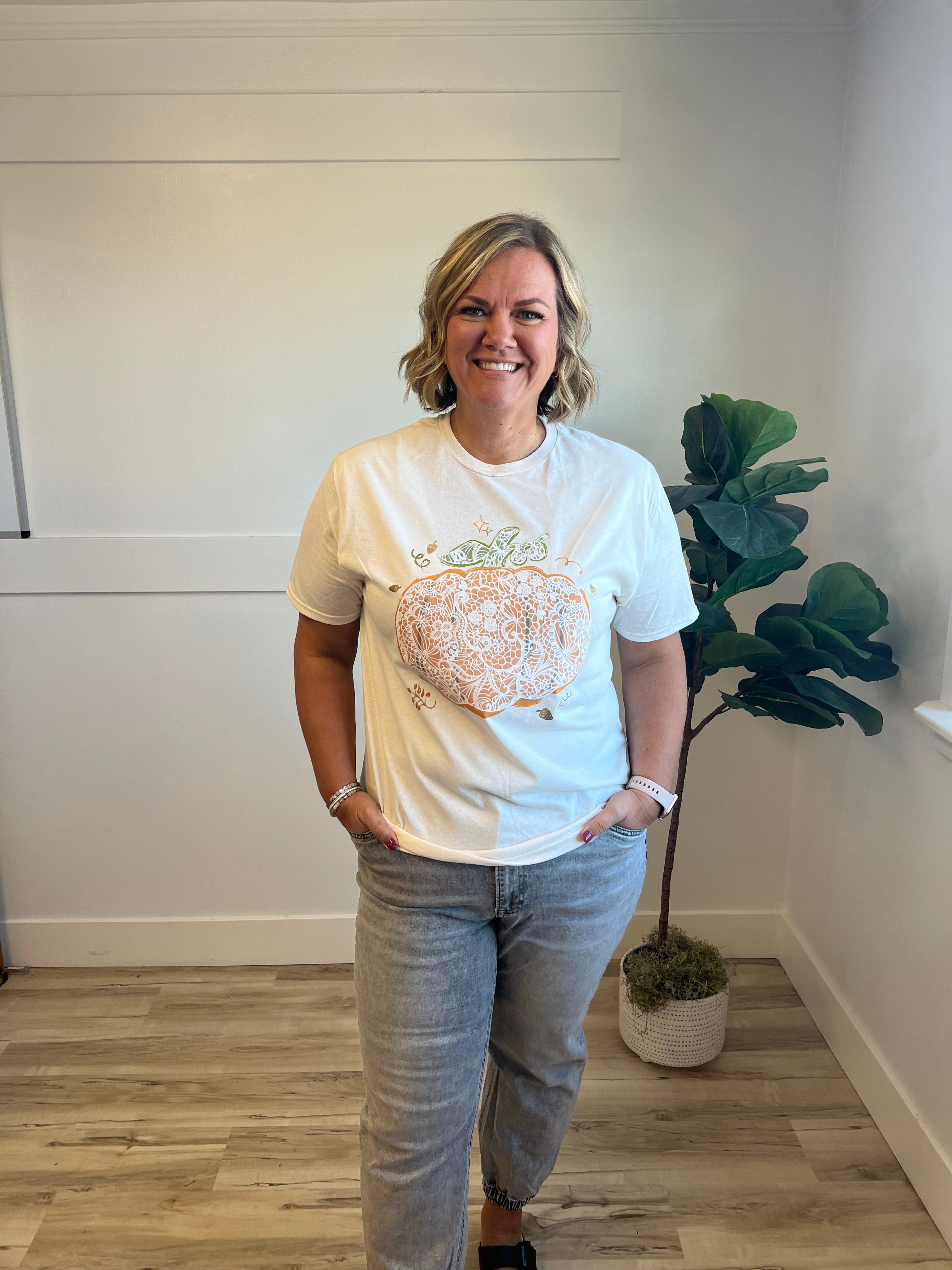 Lace Pumpkin Tee *ALL SALES FINAL*