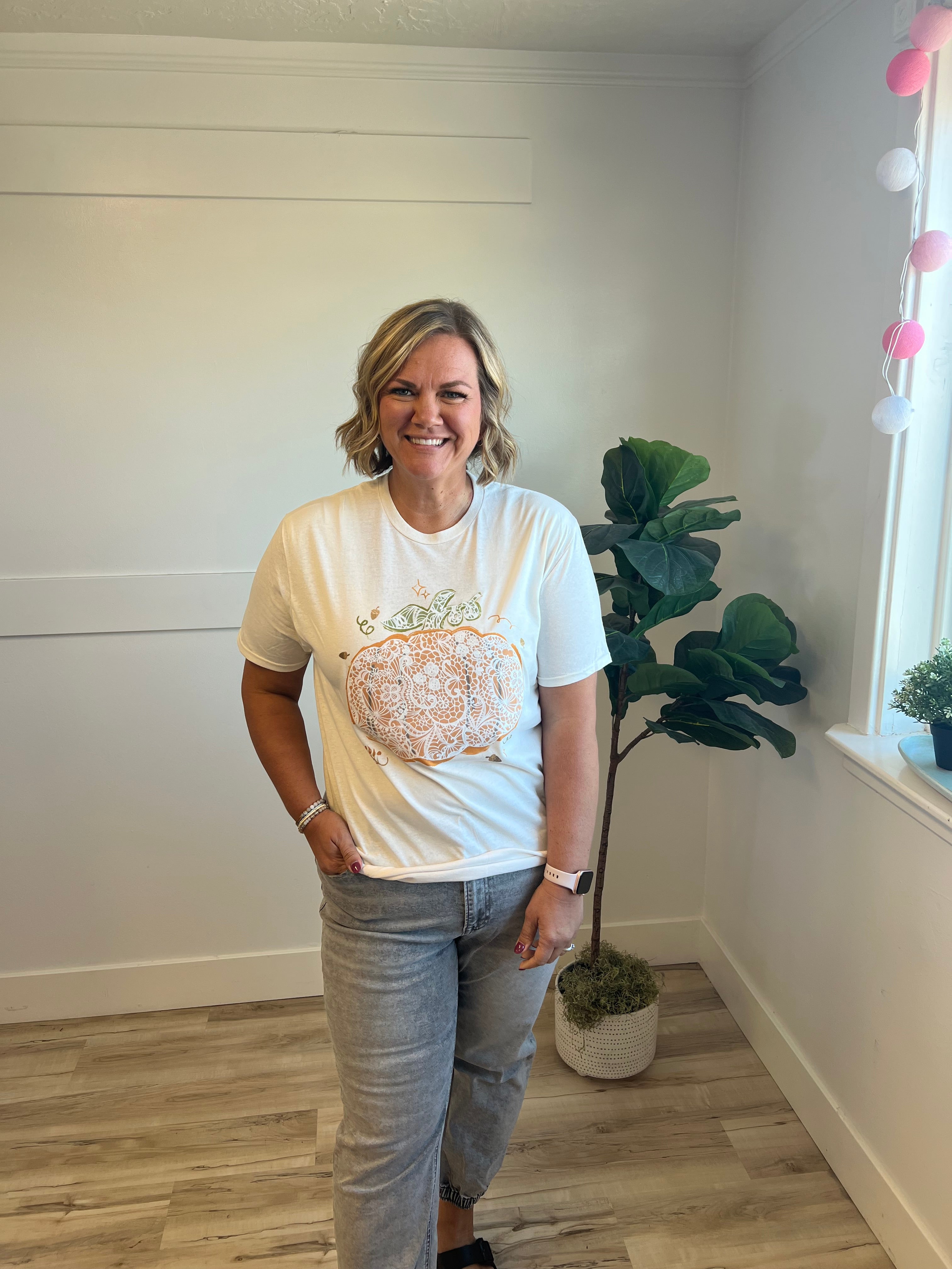 Lace Pumpkin Tee *ALL SALES FINAL*