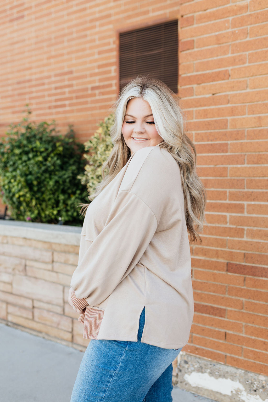 Rikki Hoodie *ALL SALES FINAL* (S Left)