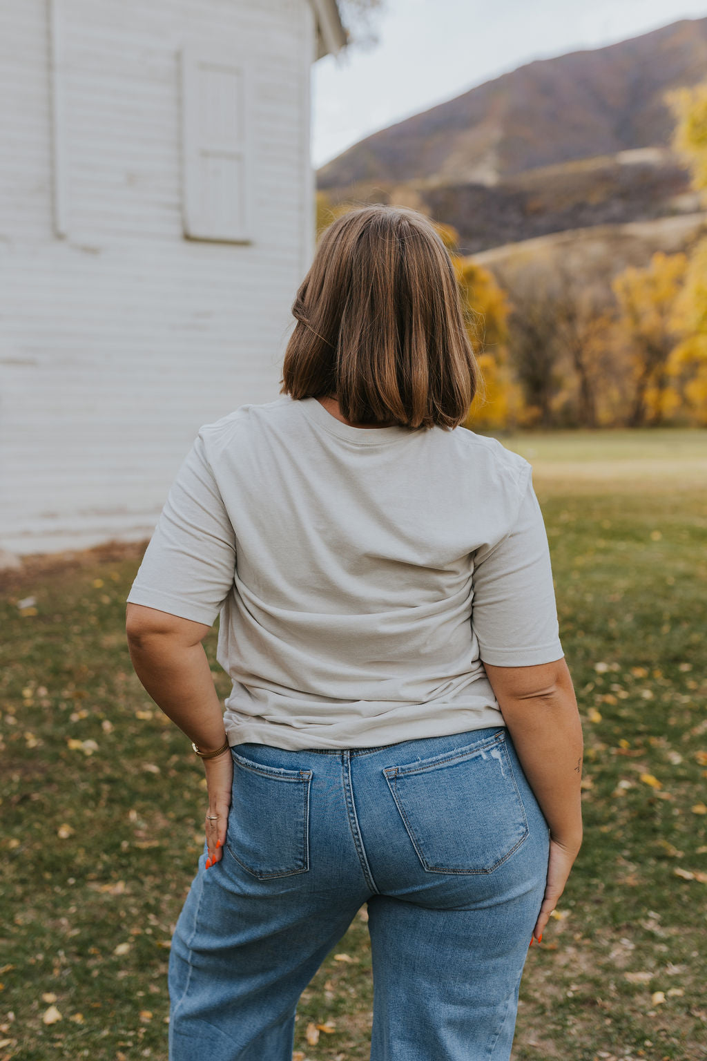 Gratitude Graphic Tee *ALL SALES FINAL*