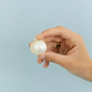 ANDI Chunky Pearl Claw Clip