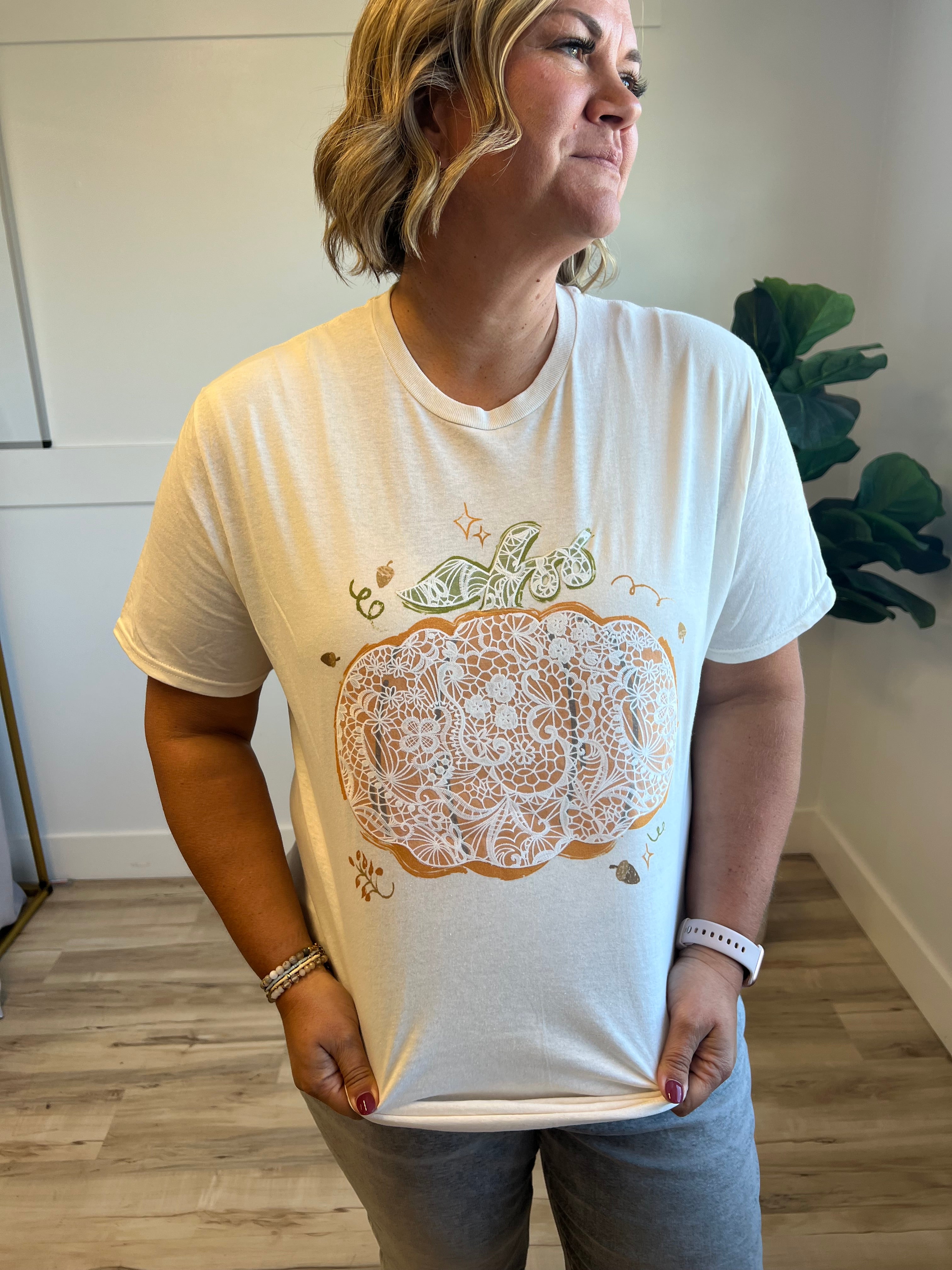 Lace Pumpkin Tee *ALL SALES FINAL*