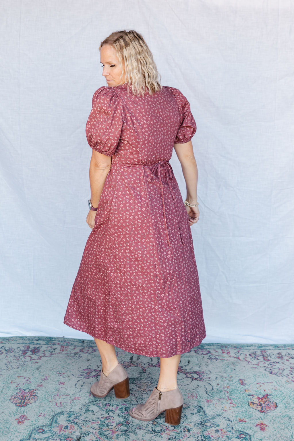 Twila Midi