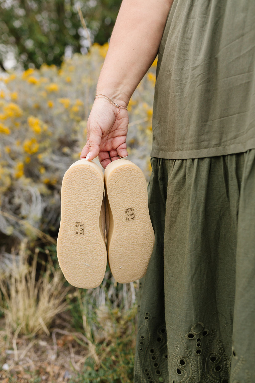 Daybreak Slide *All Sales Final!!!* Sizes 7.5 to 9.5