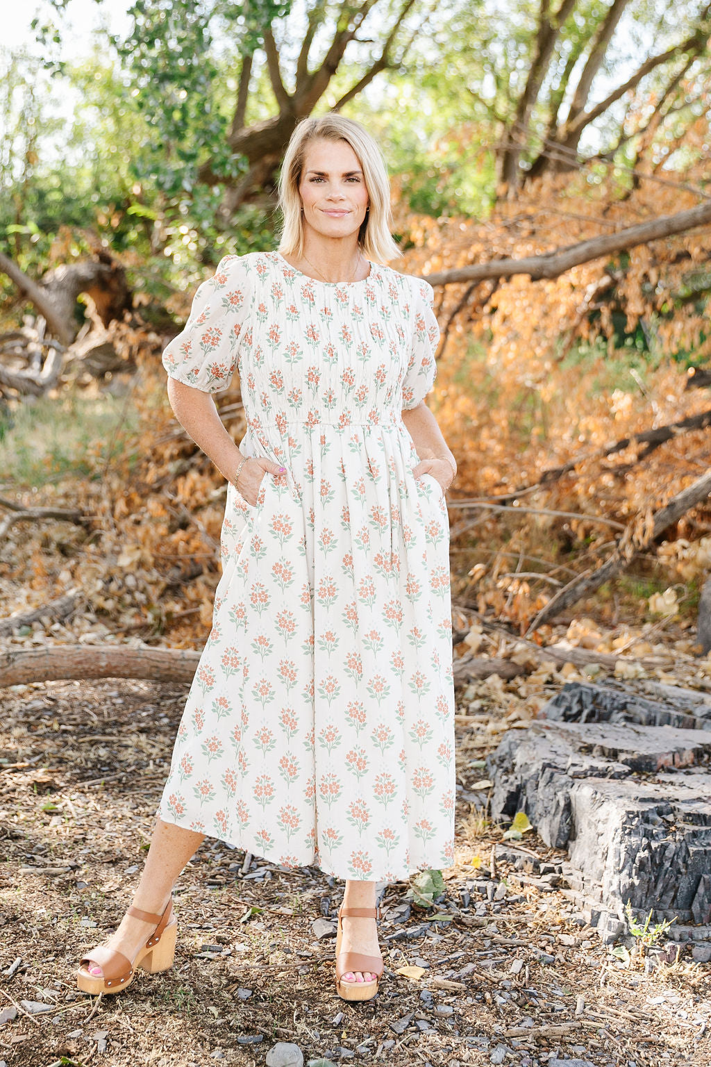 midi dress prices Juni swatch-image: WDRWW41_carbonblack.jpg Short sleeves How To Wear A Color:Cosmic Blue
