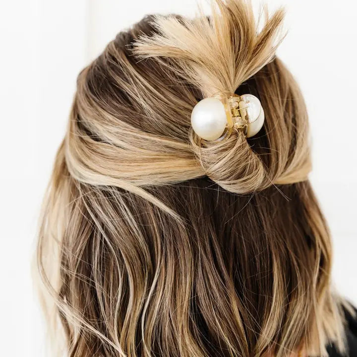 ANDI Chunky Pearl Claw Clip