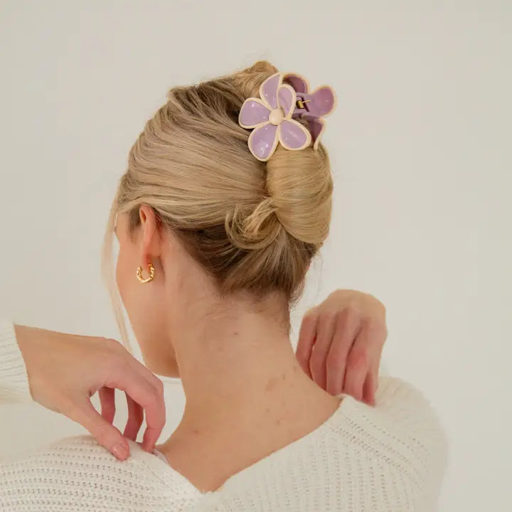 Andi Flower Claw Clip