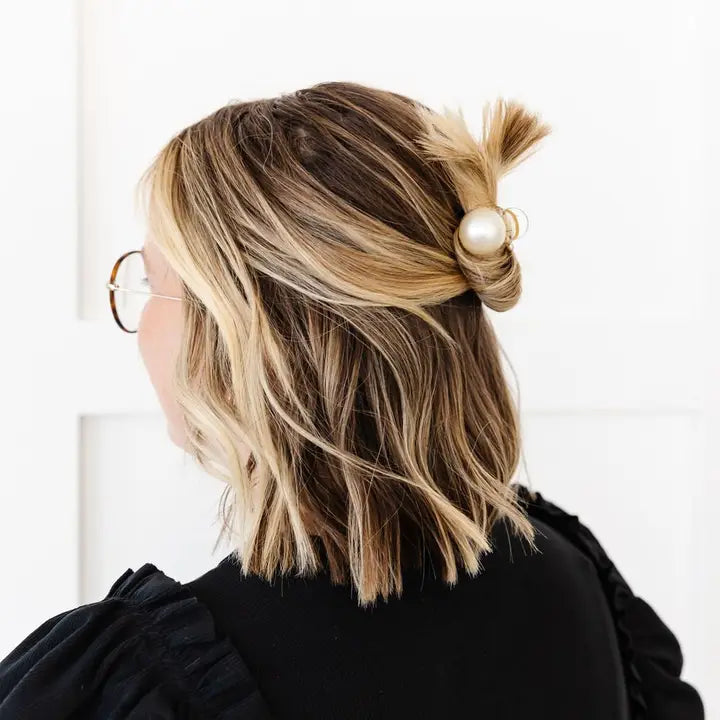 ANDI Chunky Pearl Claw Clip