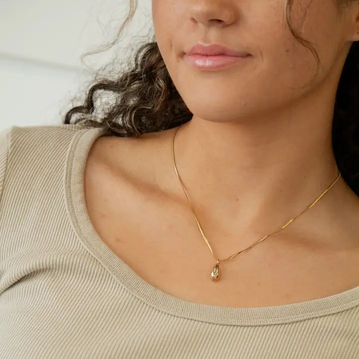 ANDI Gold Droplet Necklace