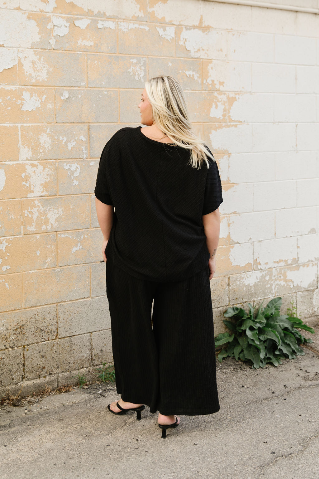 Delaney in Black Set
