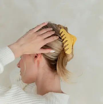 Andi Canary Yellow Claw Clip