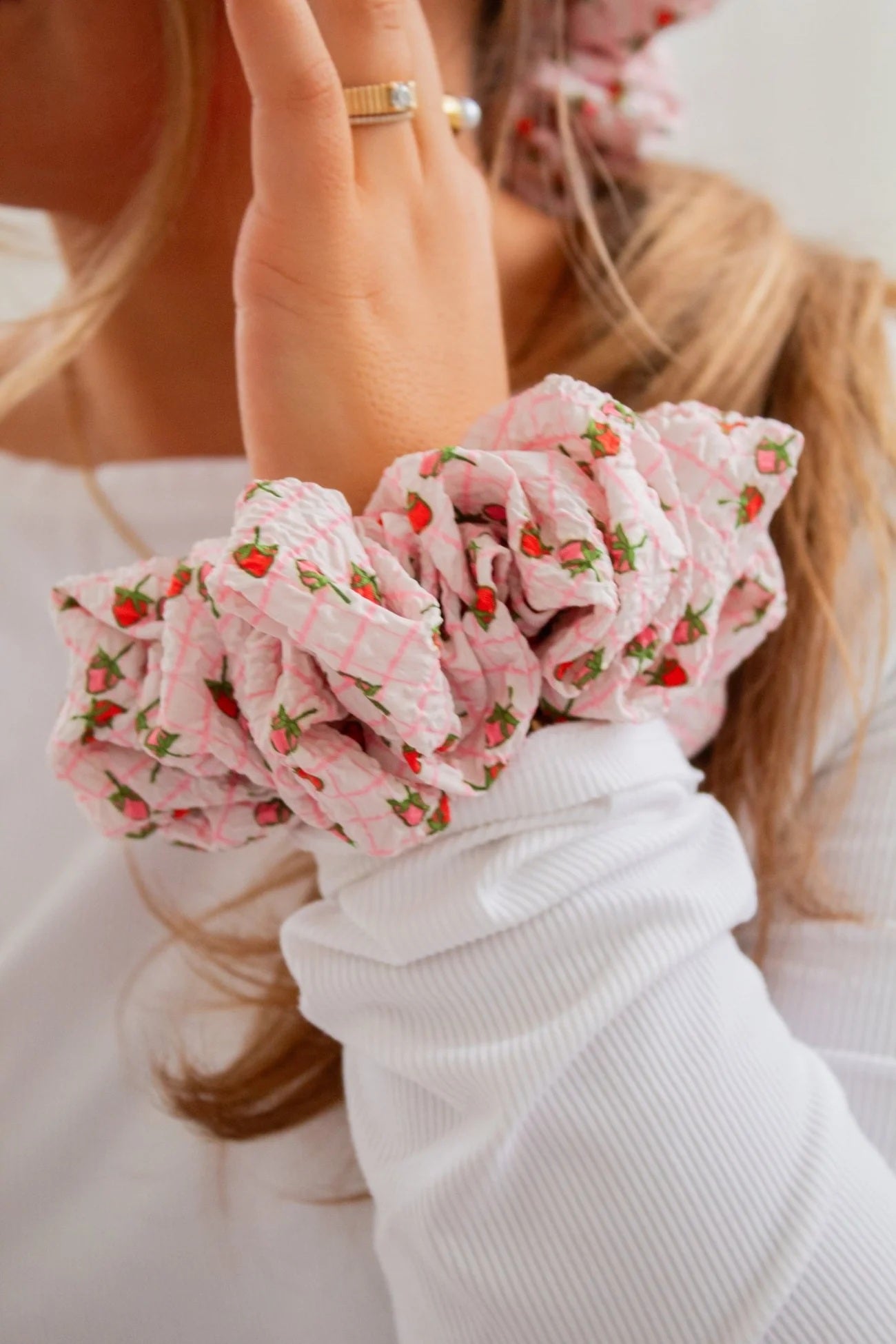 ANDI Strawberry Fields Scrunchie