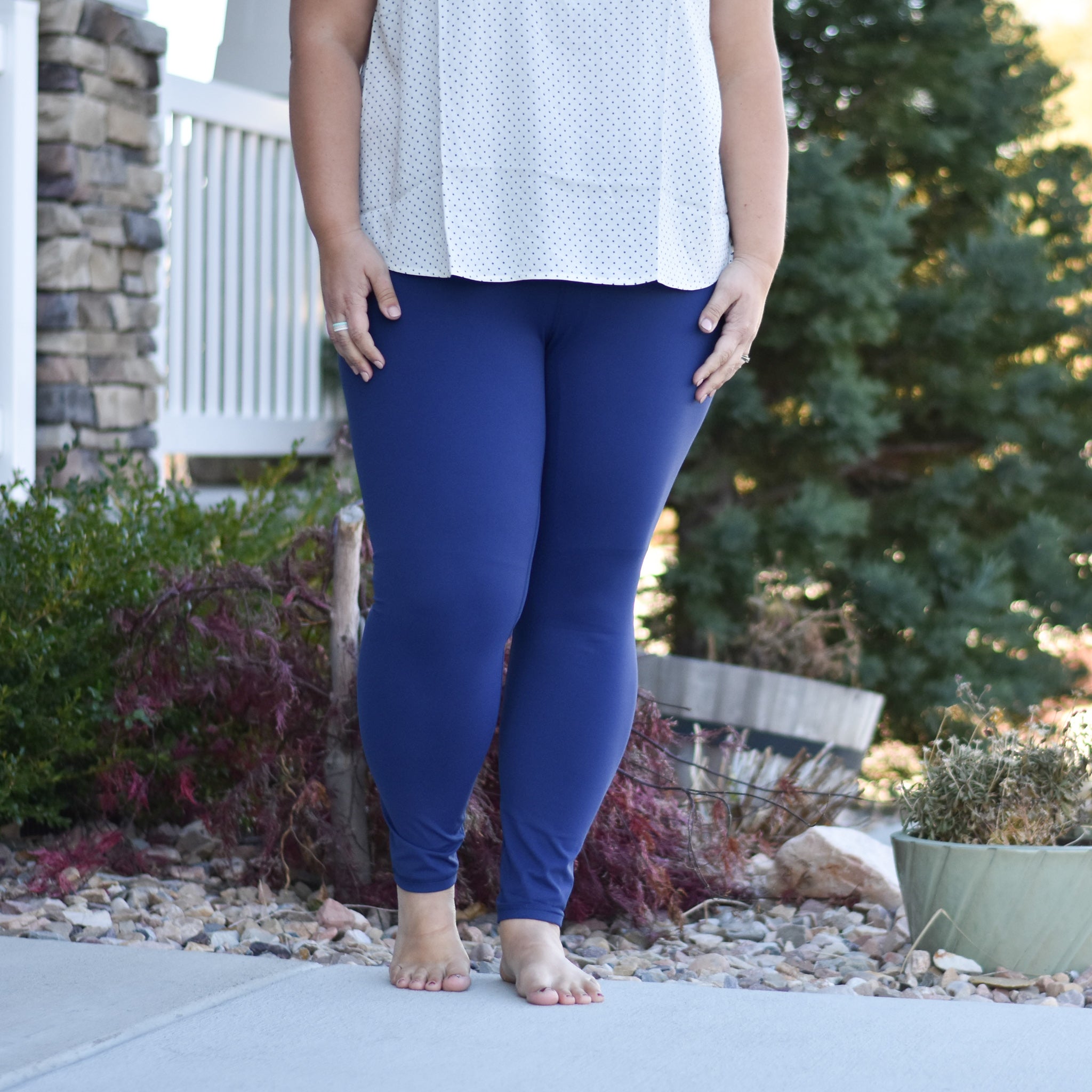 Every Day Leggings in Navy FINAL SALE (XL Only)