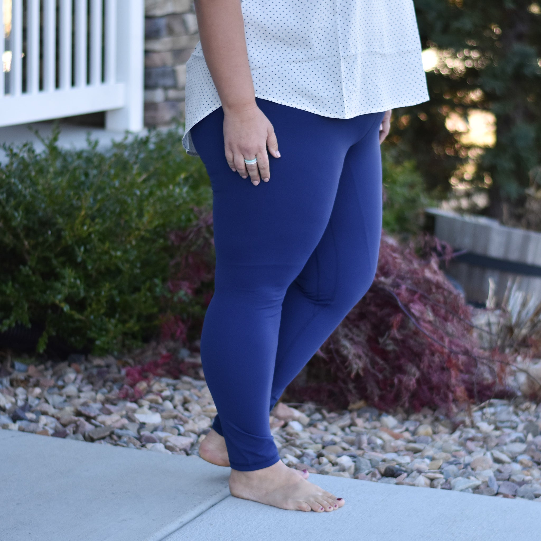 Every Day Leggings in Navy *ALL SALES FINAL*